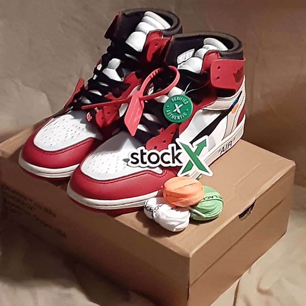 Jordan 1 Retro High Off-White Chicago